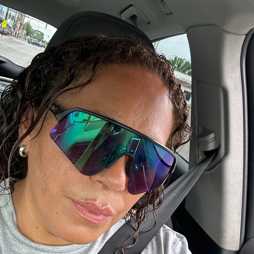 Oakley Women's Sunglasses - Black and Blue